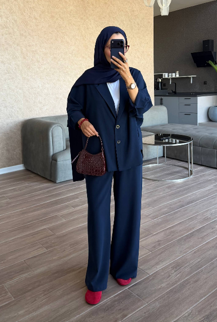 ensemble chic de nora 2026/2027
