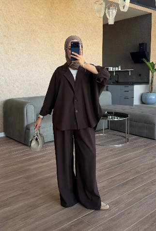 ensemble chic de nora 2026/2027